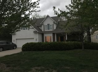 5746 Longleaf Dr, Lawrence, KS 66049