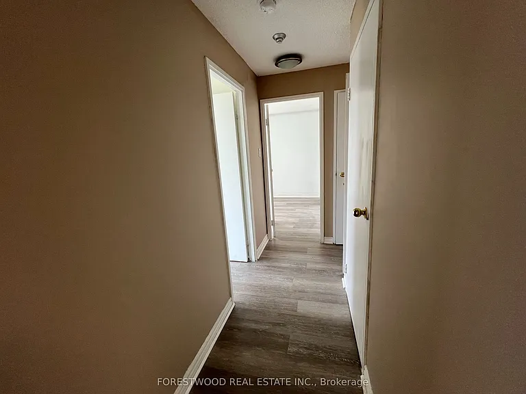 35 Trailwood Dr #711 — Photo 14