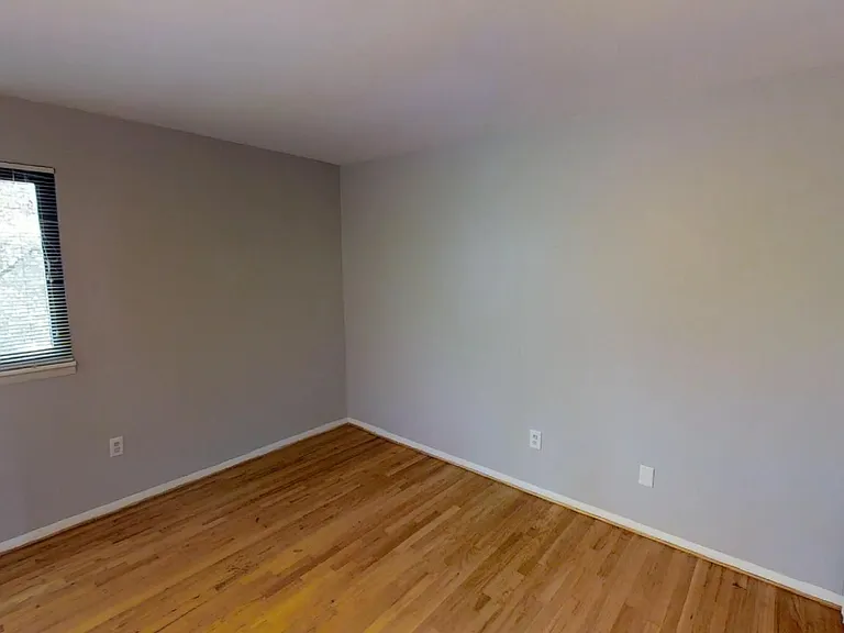 1401 Weldon Pl S — Photo 14