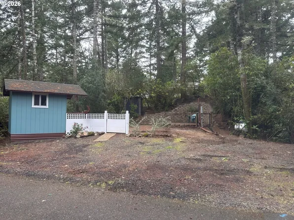 71 Castaway Cv, Florence, OR 97439