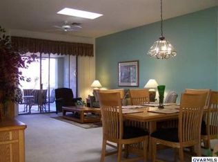 586 W Crenshaw Ln, Green Valley, AZ 85614