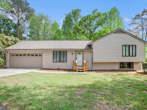 5286 Westhill Dr, Norcross, GA 30071
