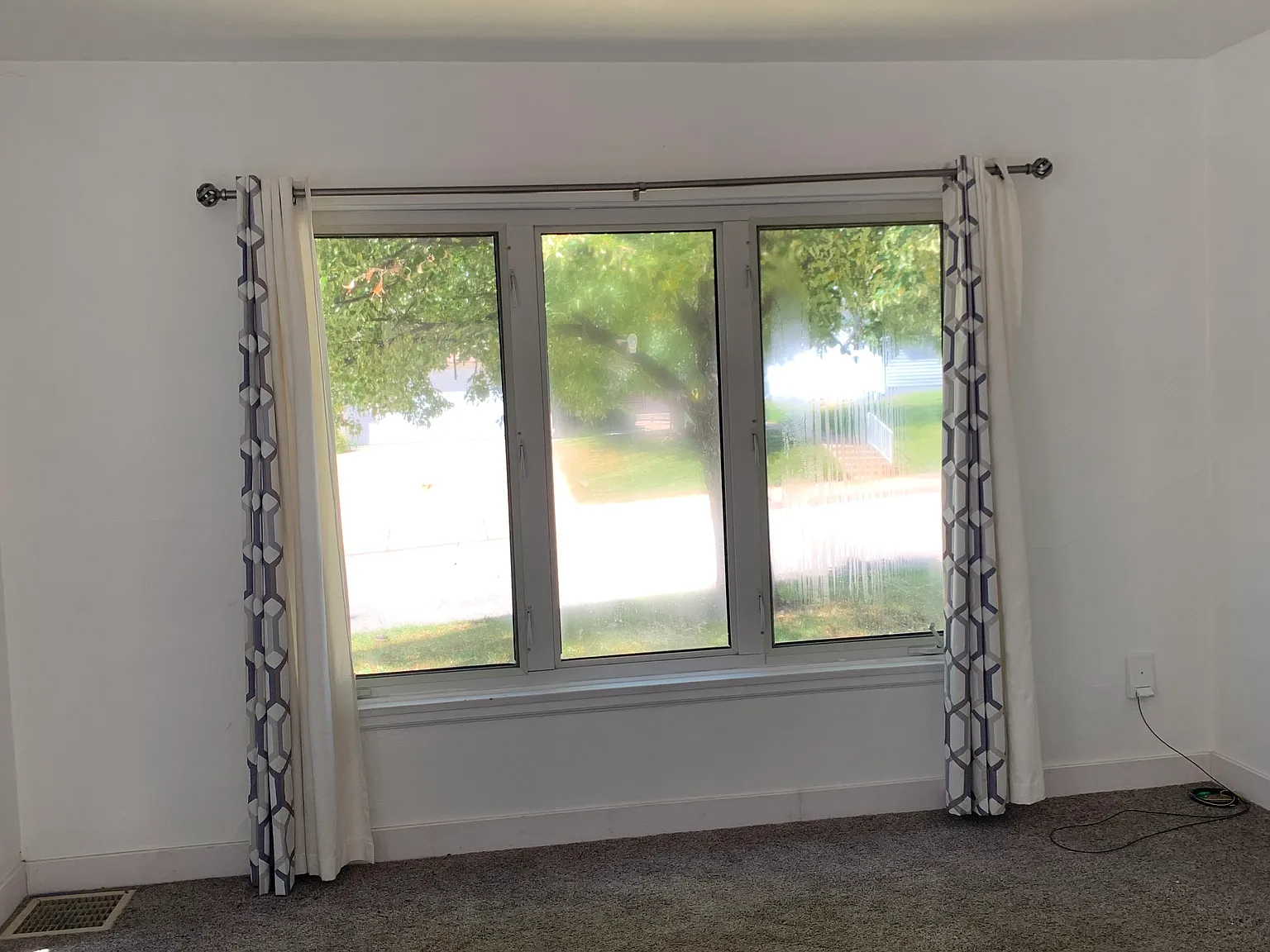 2 bed, 800 sqft, $1,150 — Photo 2