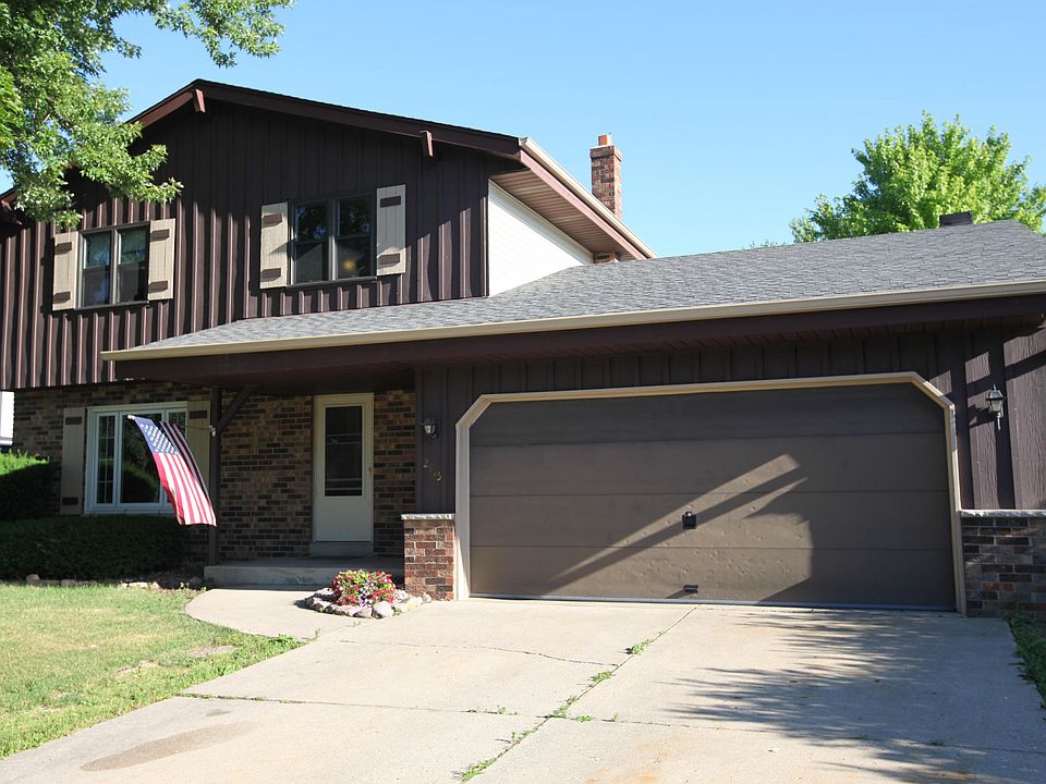 1st image of 2115 E Chestnut Dr