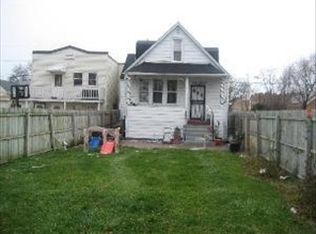 2262 N Marmora Ave, Chicago, IL 60639