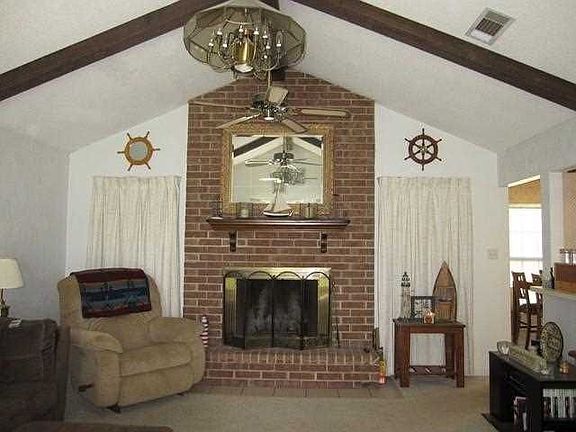 2nd image of 1150 Nevada St
