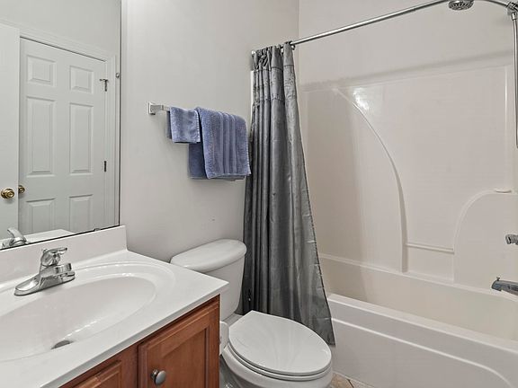 4th image of 2037 Silver Crest Dr. #16-E