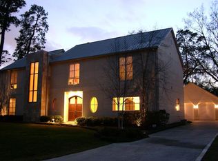 425 Ripple Creek Dr, Houston, TX 77024