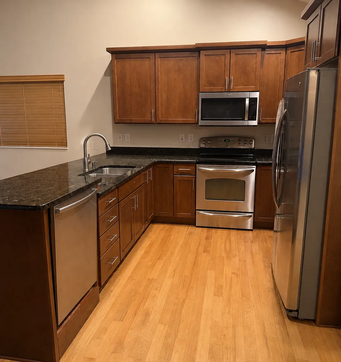 5 bed, 3500 sqft, $3,200 — Photo 1