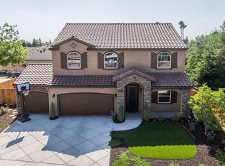 426 Holly Ave, Clovis, CA 93611