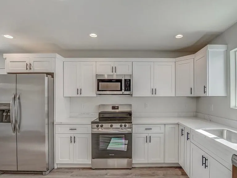 Versatile home in the heart of Phoenix — Photo 3