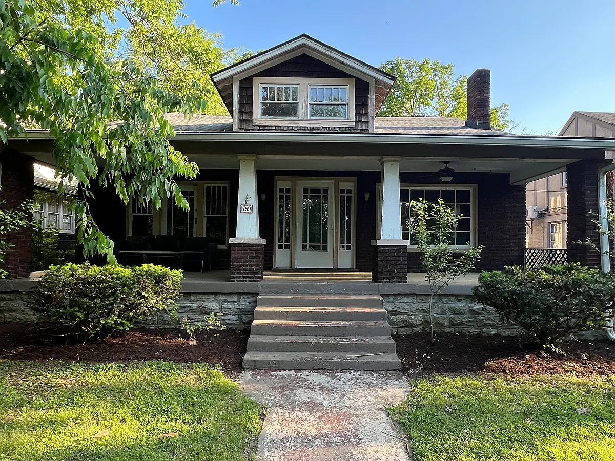 Building Photo - 759 Roycroft Pl