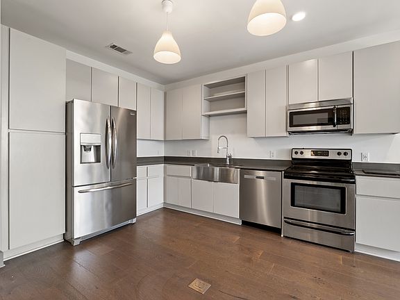 5th image of 1260 Martin St APT 306