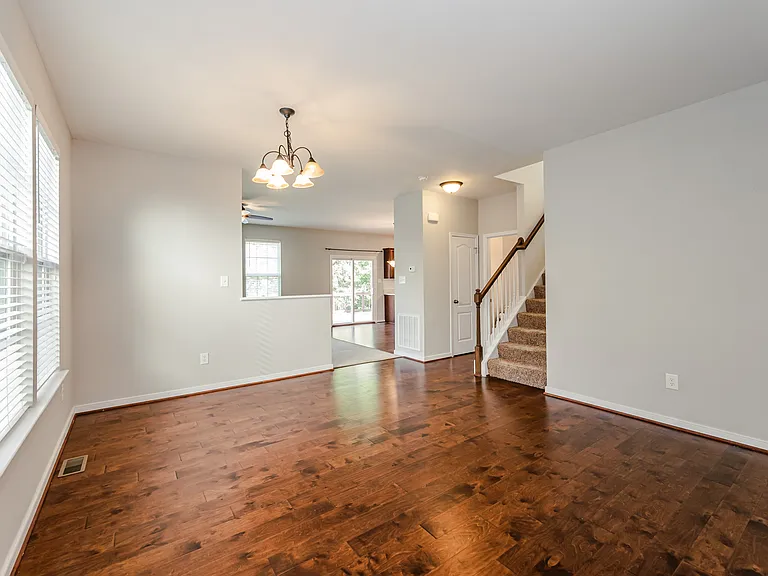 9258 Sedgehill Ct — Photo 4