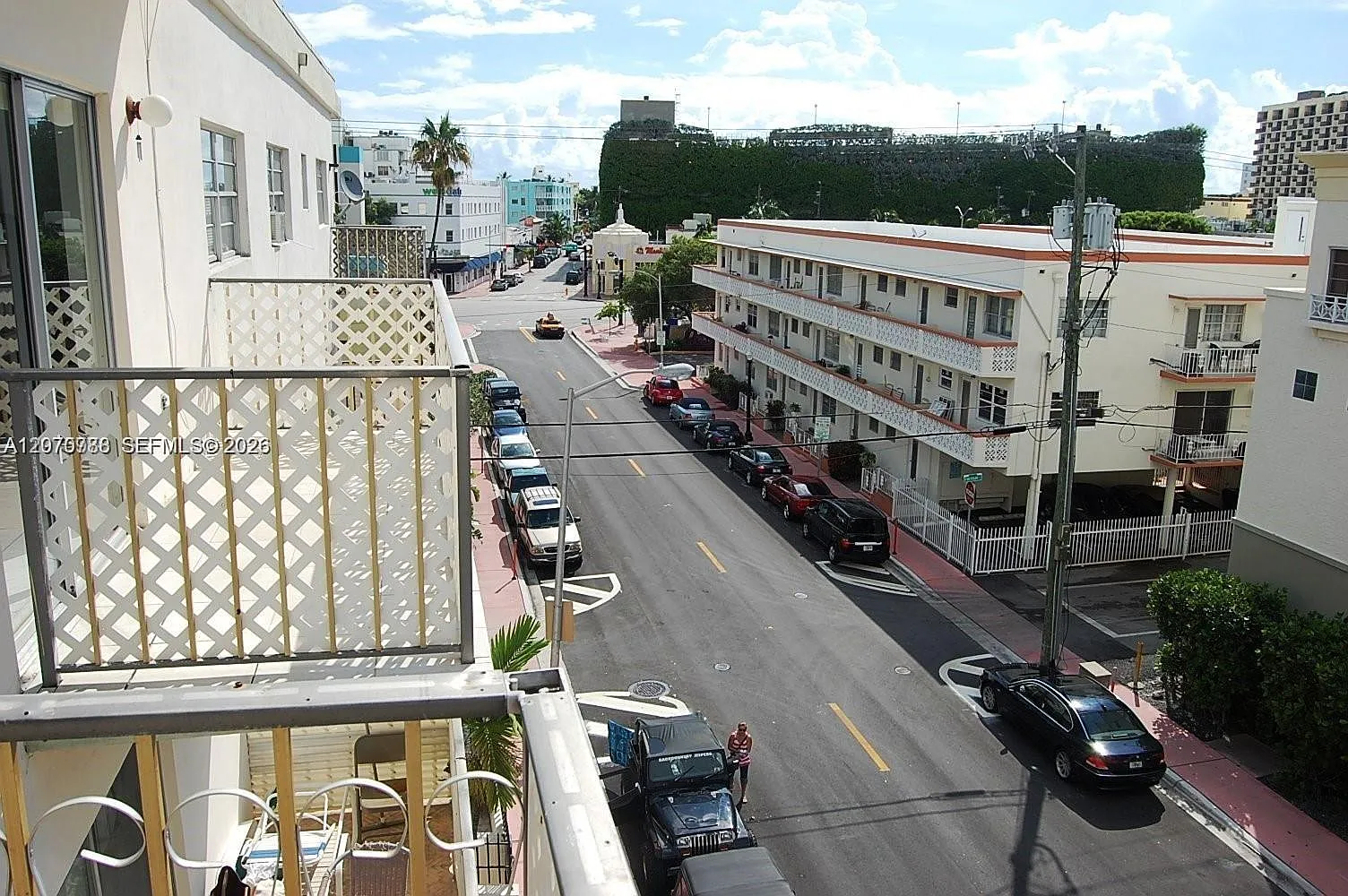 701 Euclid Gardens Condo — Photo 3
