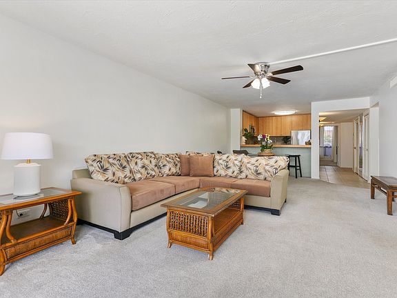 5th image of 75-6106 Alii Dr #320