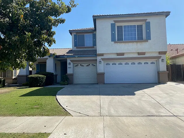 6806 Savannah Falls Dr