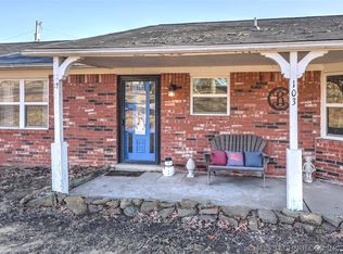 103 Oak Ridge Dr, Sand Springs, OK 74063