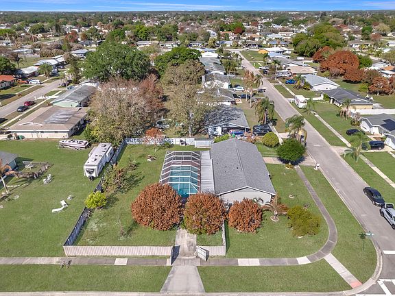 4th image of 202 SW Dabney Drive