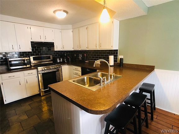 4th image of 6 Ravenwood Dr