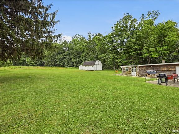 5th image of 12081 Gowanda State Rd