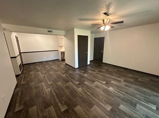 5 Park View Dr #18, Eldridge, IA 52748