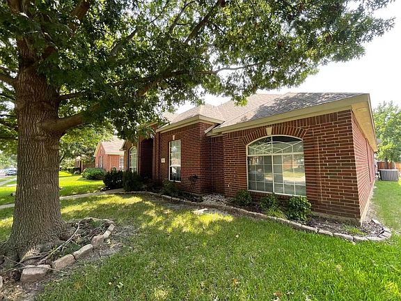3rd image of 9817 Presthope Dr
