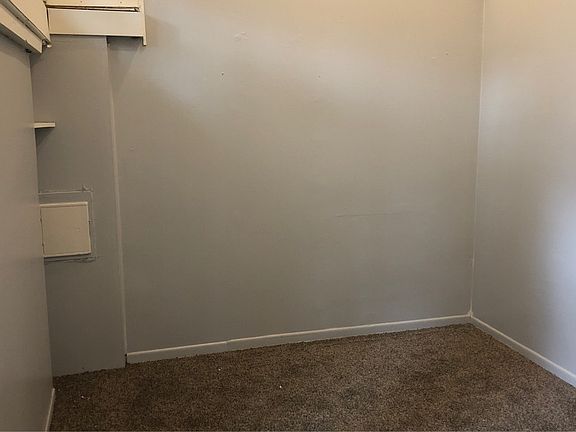 5th image of 307 Ives Ave #1