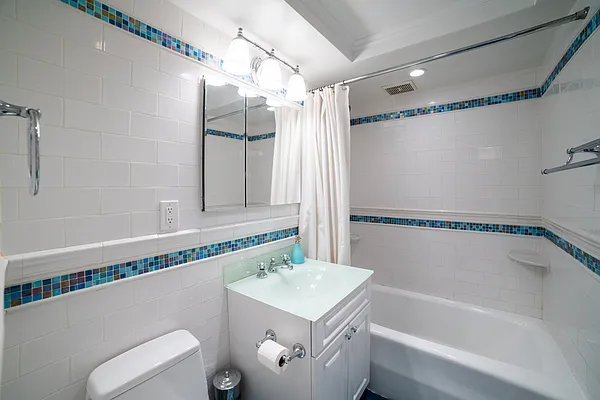 Sold by Weichert Manhattan Midtown | media 10