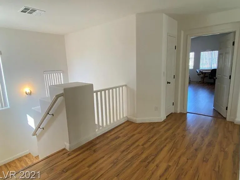 3434 Bella Valencia Ct — Photo 17