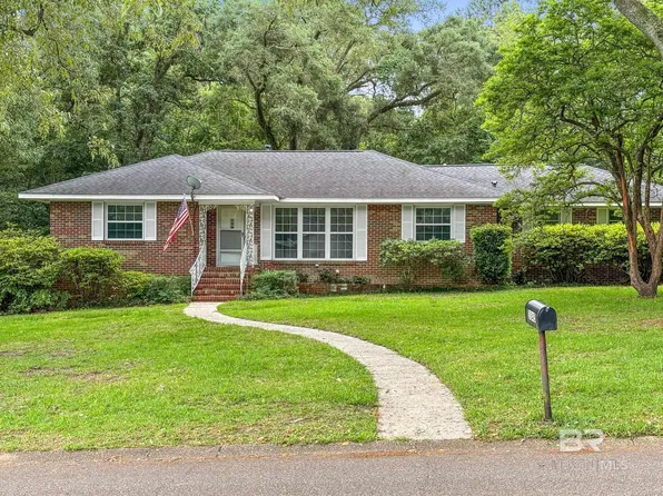 3845 Hillcrest Ln, Mobile, AL 36693