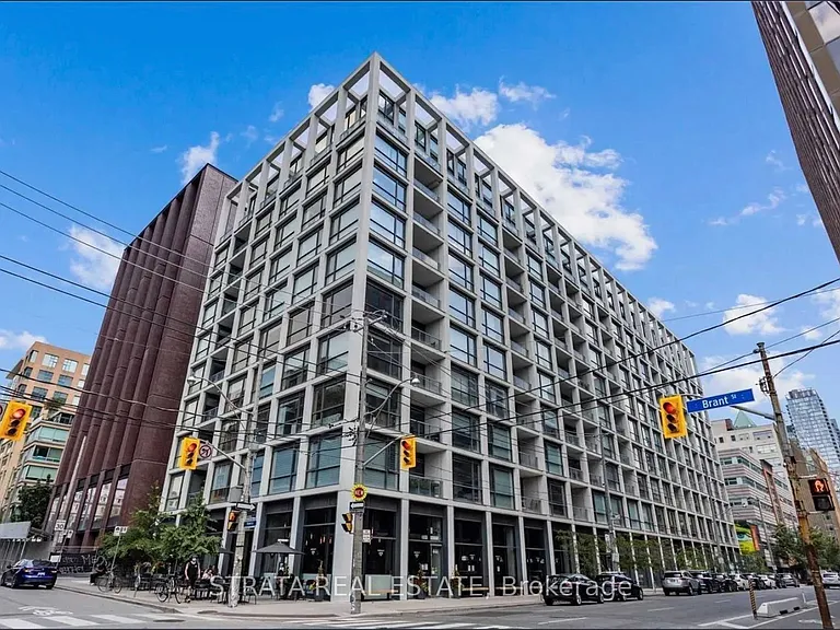 39 Brant St #411 — Photo 1