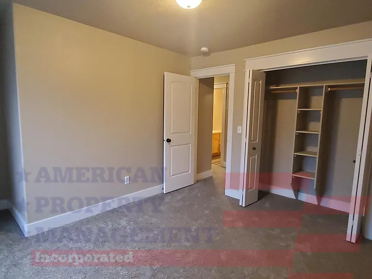 2839 N Jeremy Ave — Photo 14