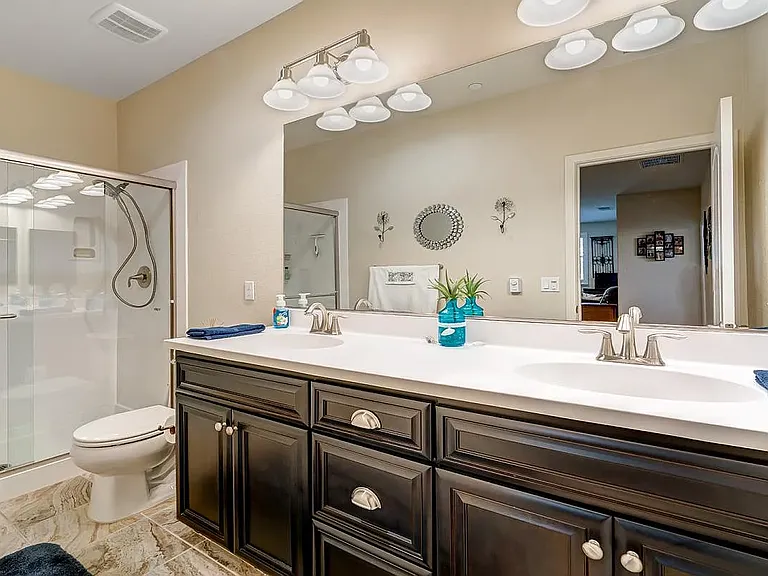15840 Piazza Way — Photo 21