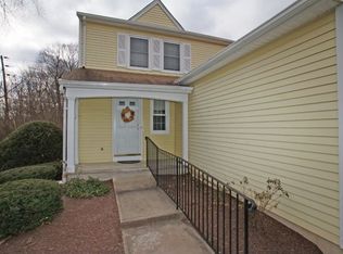 20 Carriage Ln #20, Newton, NJ 07860