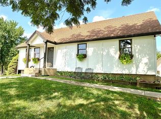 15215 Edgerton Rd, Gardner, KS 66030