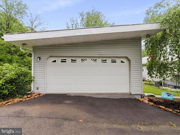 2nd image of 11416 Kline Dr NW