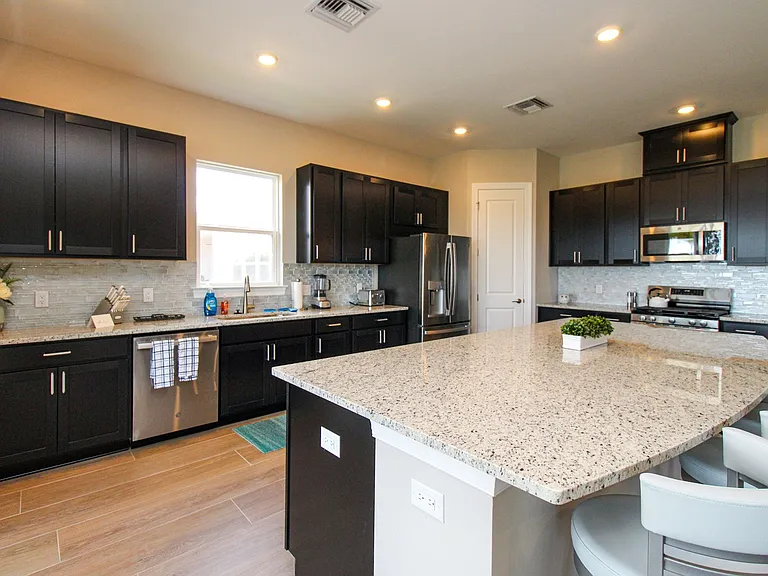 15765 Cortina St — Photo 30