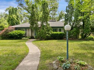 24820 Lathrup Blvd, Southfield, MI 48075