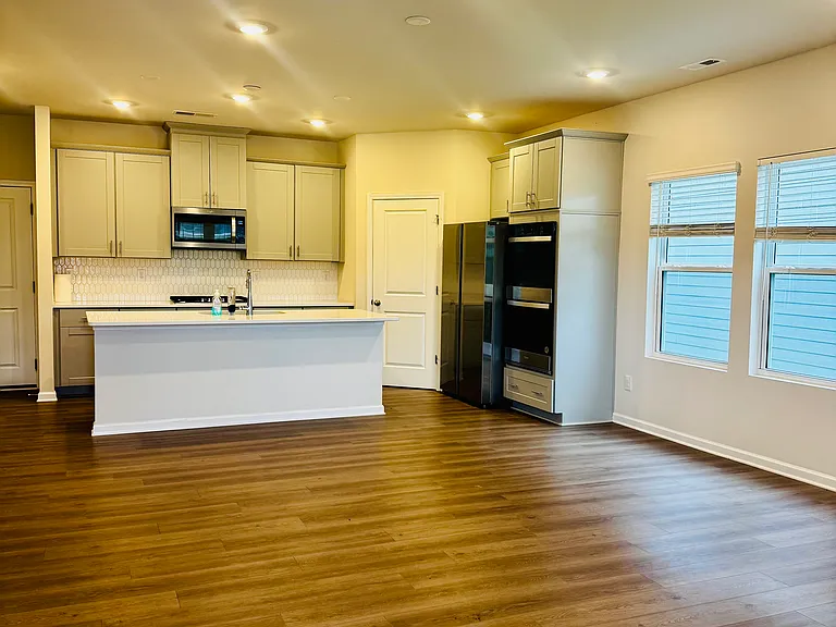 216 Orson Oaks Ln — Photo 2