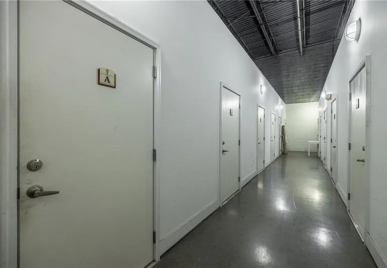 1221 Caroline St NE #201 — Photo 29