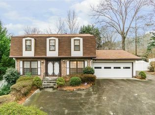 3002 McPherson Rd NE, Roswell, GA 30075