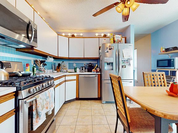 4th image of 316 Cos Cob Dr