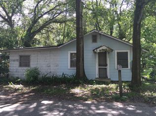 7505 New York Dr, Tampa, FL 33619
