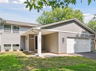 11548 Oregon Ave N, Champlin, MN 55316