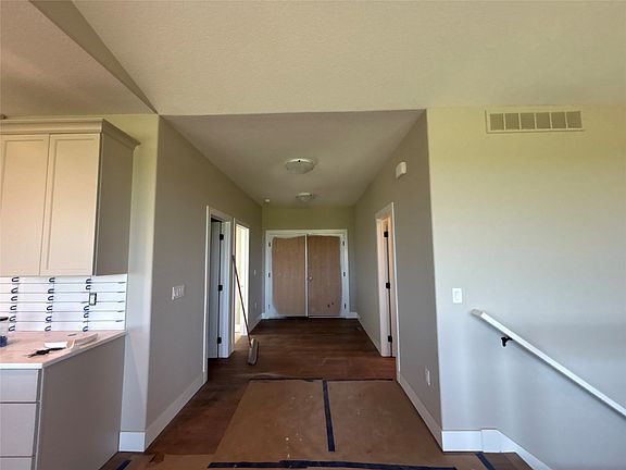 4th image of 1301 SW 18th Ct
