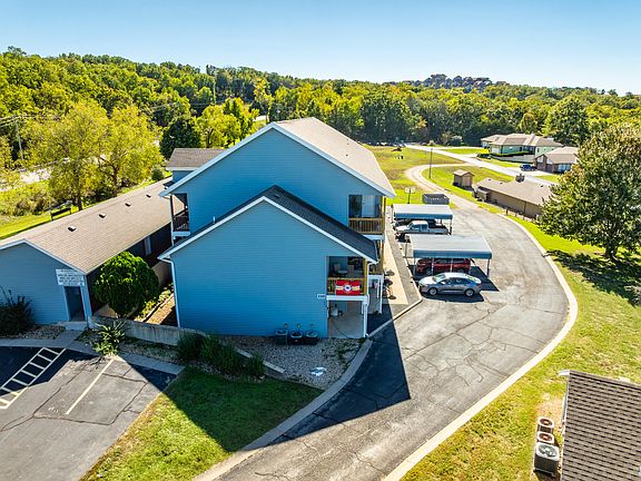 2nd image of 110 Kimberling Shores Ln