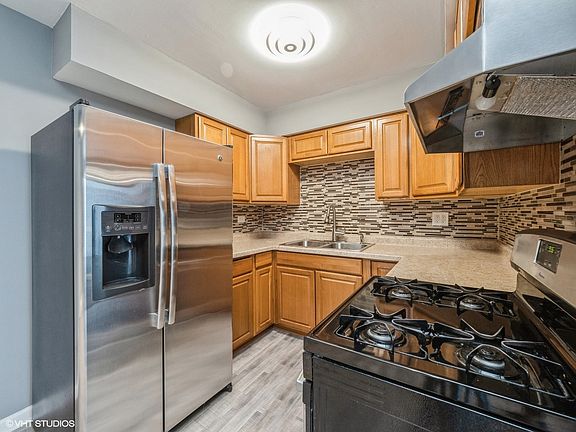 4th image of 1313 N Baldwin Ct Unit 3D