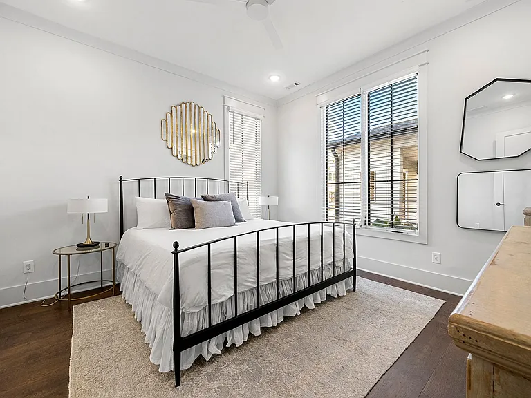 Cedar Walk Townhomes — Photo 9