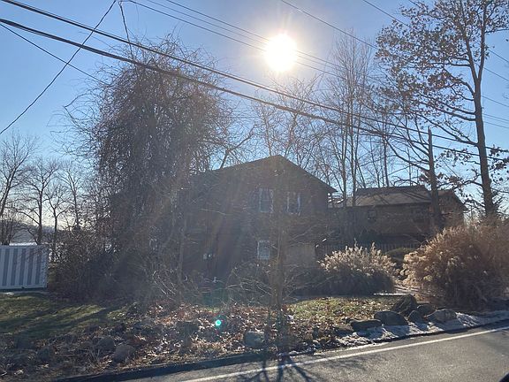 3rd image of 118 Lakewood Dr